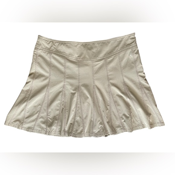 Athleta Dresses & Skirts - Athleta Womens Mini khaki Skort Skirt Comfort Stretch Attached Shorts Size 2